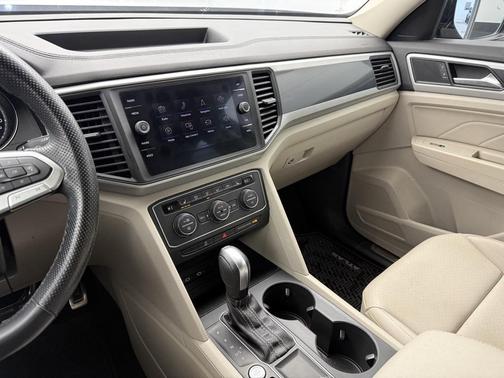 2021 Volkswagen Atlas 3.6L SE w/Technology