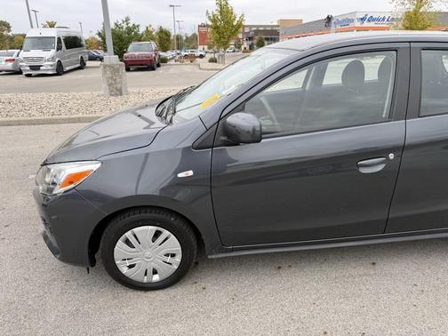 2024 Mitsubishi Mirage ES