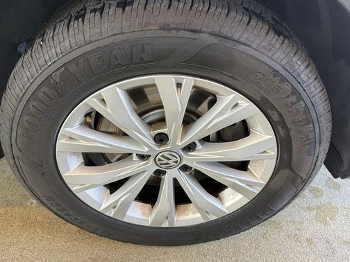 Pure White 2020 Volkswagen Tiguan 2.0T S 4MOTION