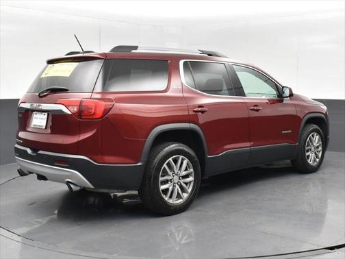 2017 GMC Acadia SLE-2