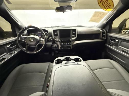 2024 RAM 2500 Tradesman Crew Cab 4x4 6'4' Box