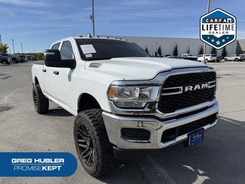 2024 RAM 2500 Tradesman Crew Cab 4x4 6'4' Box