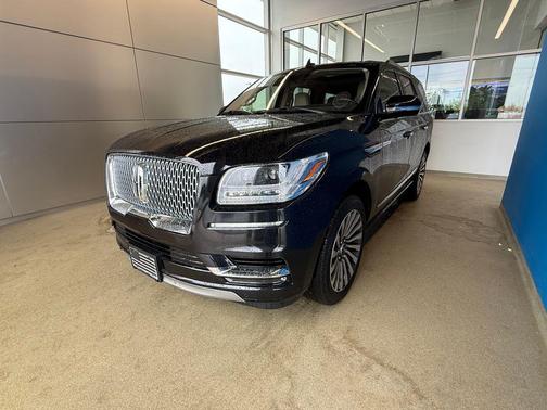 Black Metallic 2019 Lincoln Navigator Reserve