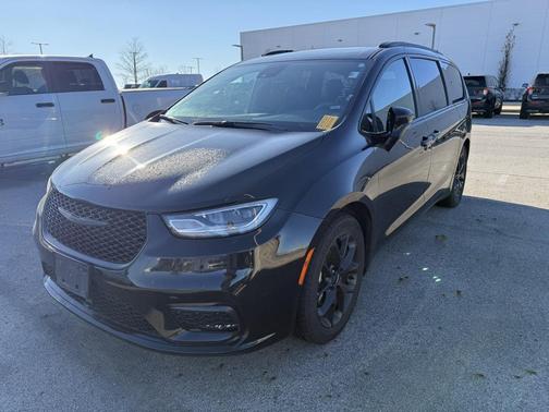 2025 Chrysler Pacifica Limited