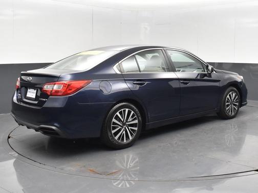2018 Subaru Legacy Base