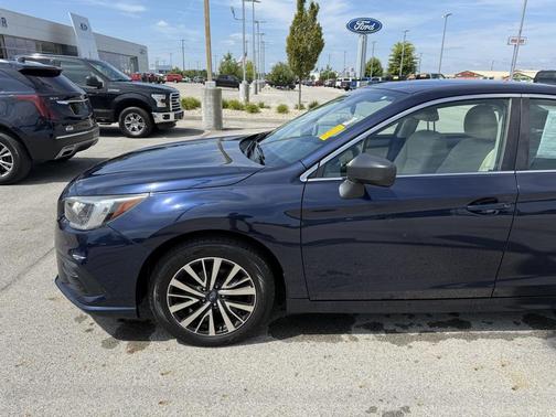 2018 Subaru Legacy Base