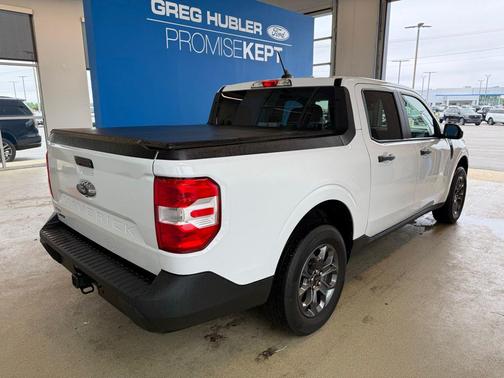 Oxford White 2024 Ford Maverick XLT