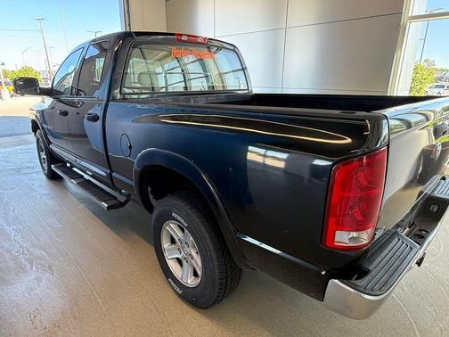 Brilliant Black Crystal Pearl 2006 Dodge Ram 1500 SLT Quad Cab