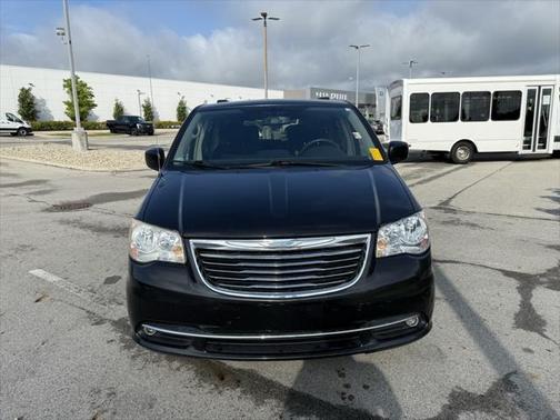 2011 Chrysler Town & Country Touring