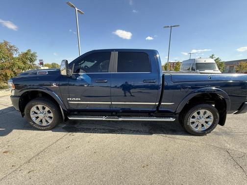 2024 RAM 2500 Limited Crew Cab 4x4 6'4' Box