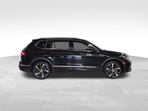 2022 Volkswagen Tiguan 2.0T SEL R-Line 4MOTION