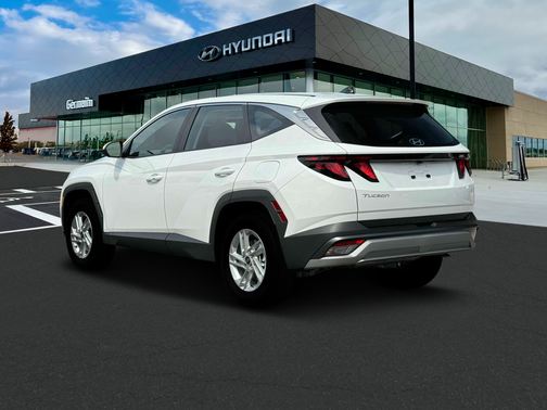 2025 Hyundai TUCSON SE