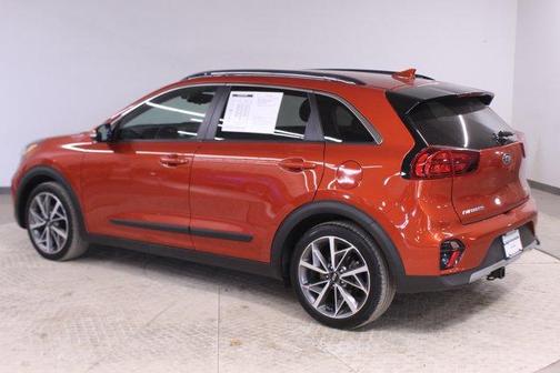 Photo 5 of 31 of 2020 Kia Niro Touring