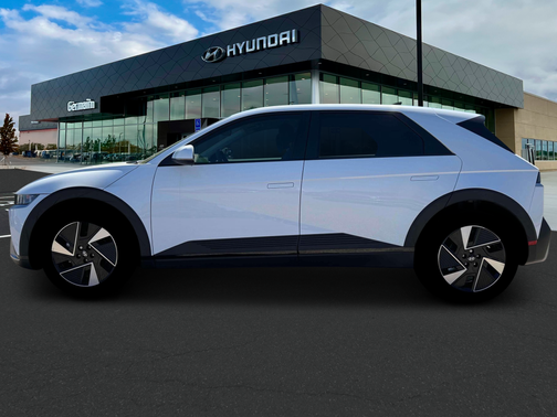 2025 Hyundai IONIQ 5 SE
