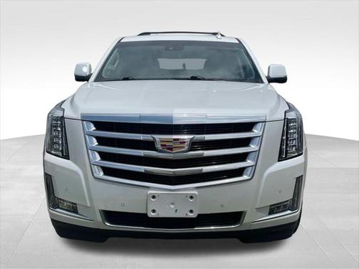 2016 Cadillac Escalade Luxury