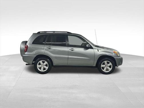 2005 Toyota RAV4 Base