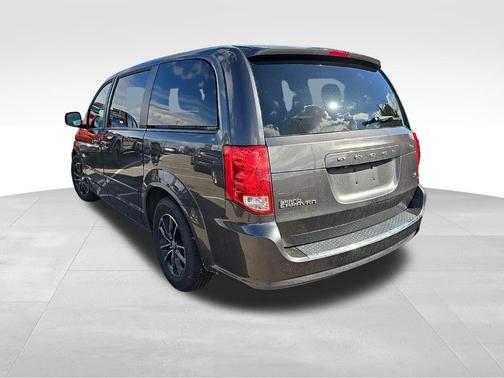 2016 Dodge Grand Caravan R/T