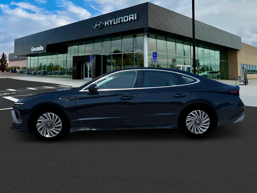 2025 Hyundai SONATA Hybrid SE