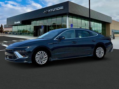 2025 Hyundai SONATA Hybrid SE