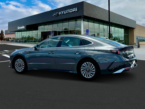 2025 Hyundai SONATA Hybrid SE