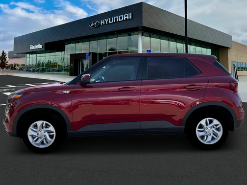 2025 Hyundai VENUE SE