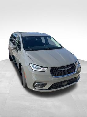 2021 Chrysler Pacifica Touring