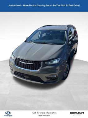 2021 Chrysler Pacifica Touring