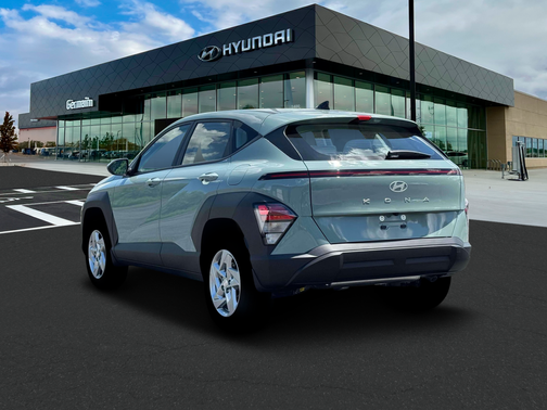 2026 Hyundai KONA SE