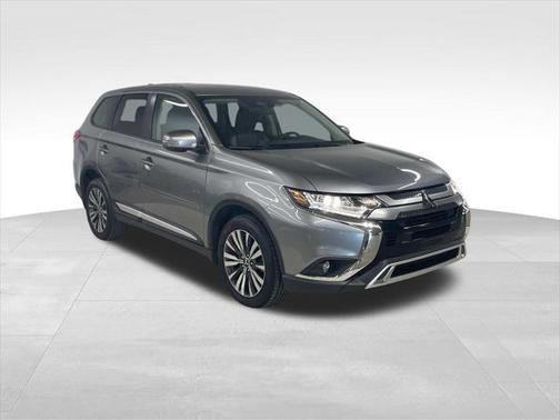 2020 Mitsubishi Outlander SE