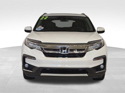 2022 Honda Pilot Touring 8-Passenger