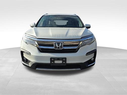 2019 Honda Pilot Touring 8-Passenger