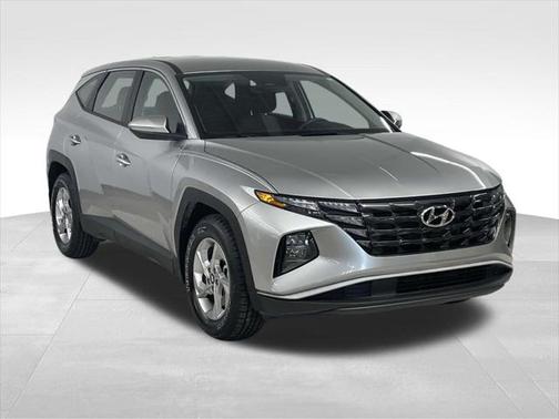 2022 Hyundai TUCSON SE