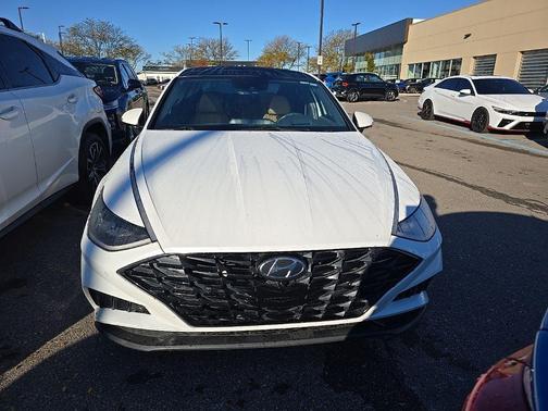 2022 Hyundai SONATA Limited
