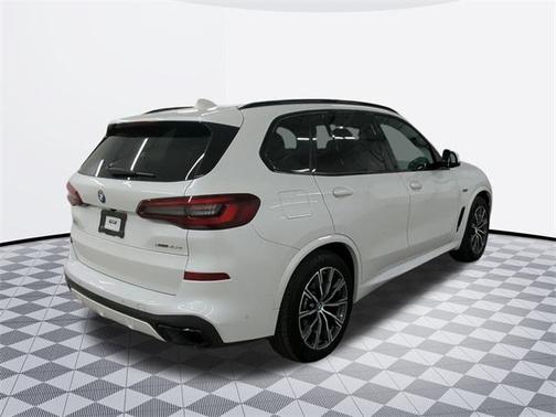 2022 BMW X5 PHEV xDrive45e
