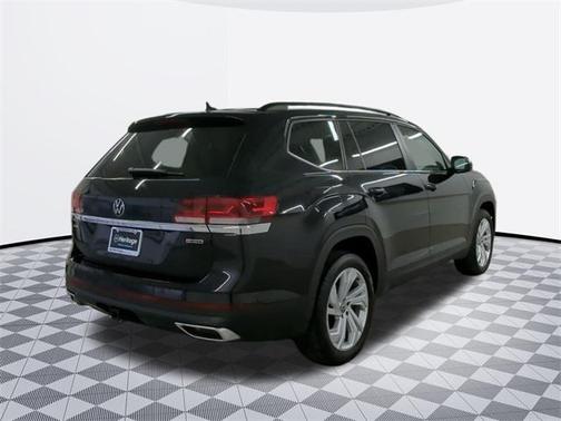 2022 Volkswagen Atlas 3.6L SE w/Technology