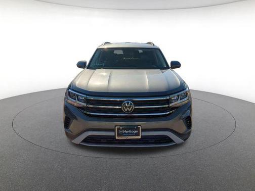 Platinum Gray Metallic 2021 Volkswagen Atlas 3.6L SE w/Technology