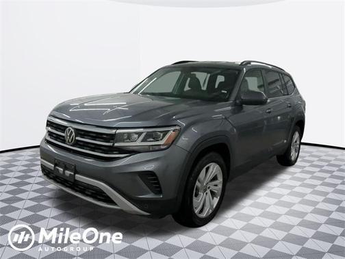 Platinum Gray Metallic 2021 Volkswagen Atlas 3.6L SE w/Technology