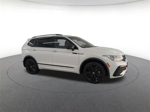 2022 Volkswagen Tiguan 2.0T SE R-Line Black 4MOTION