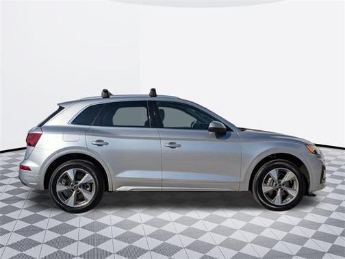 2023 Audi Q5 40 Premium