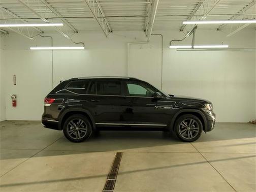 2022 Volkswagen Atlas 3.6L SEL