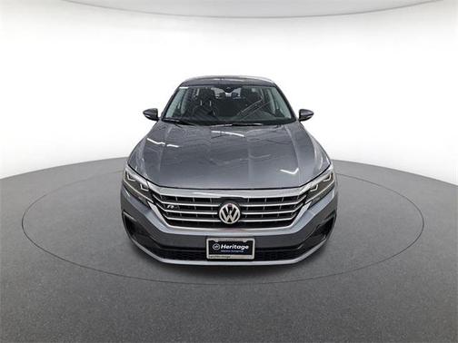 2020 Volkswagen Passat 2.0T R-Line