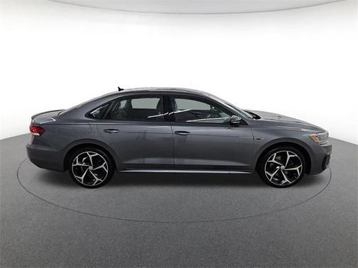 2020 Volkswagen Passat 2.0T R-Line