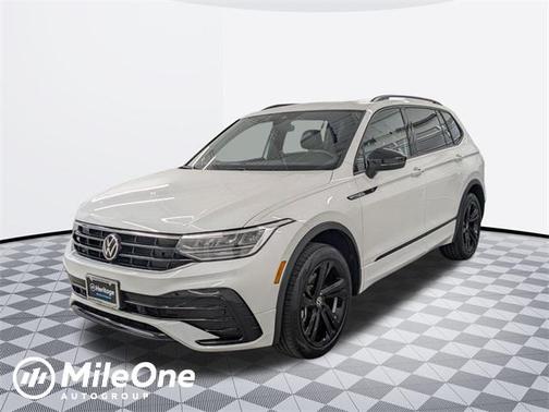 2023 Volkswagen Tiguan 2.0T SE R-Line Black