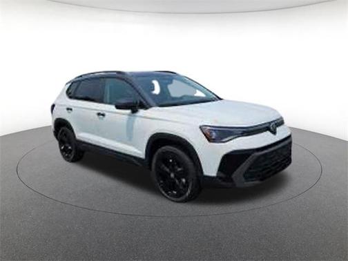 2025 Volkswagen Taos 1.5T SE Black