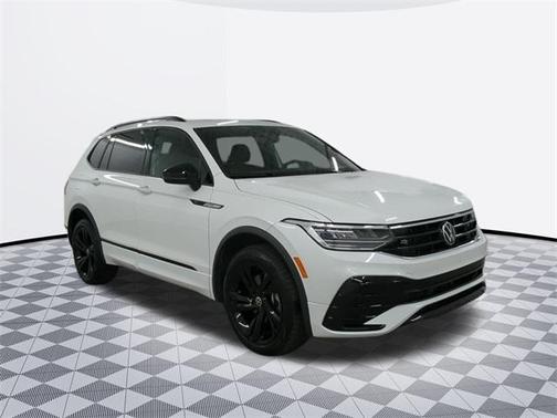 2024 Volkswagen Tiguan 2.0T SE R-Line Black 4MOTION