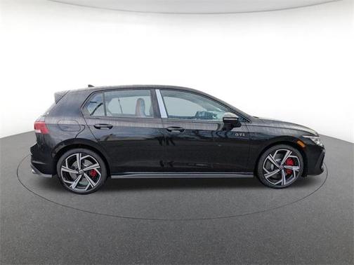 2026 Volkswagen Golf GTI 2.0T SE DSG