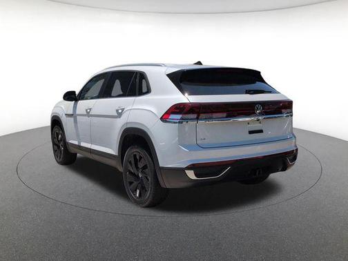 Opal White 2026 Volkswagen Atlas Cross Sport 2.0T SE w/Technology