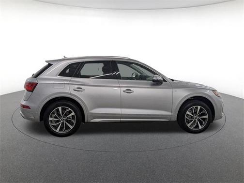 2022 Audi Q5 45 S line Premium