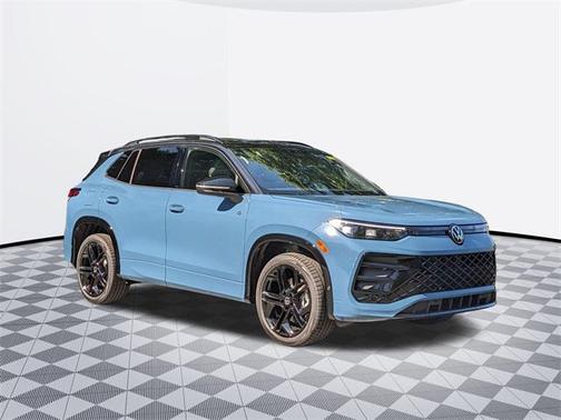 2025 Volkswagen Tiguan 2.0T SE R-Line Black 4MOTION