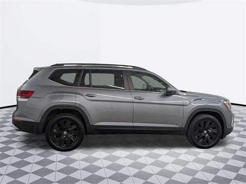 2025 Volkswagen Atlas 2.0T SE w/Technology 4MOTION